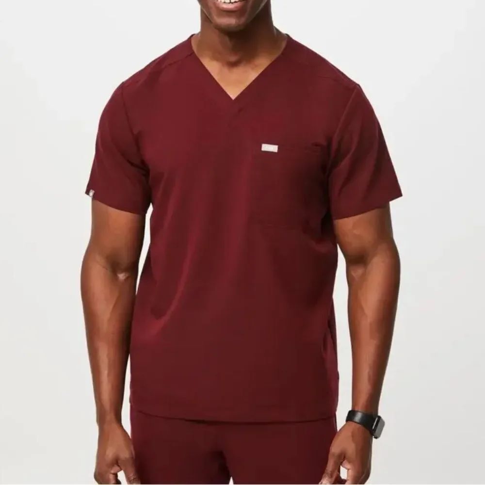 FIGS - Leon Three-Pocket Scrub Top